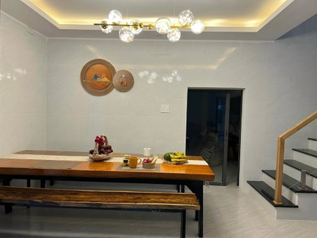 Kaylin House, Xuan An, Vietnam