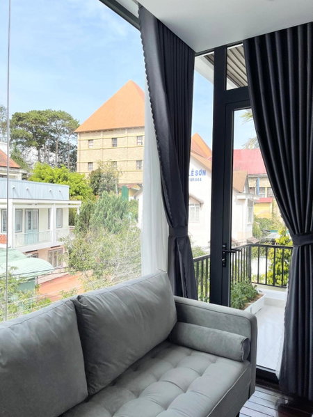 Kaylin House, Xuan An, Vietnam