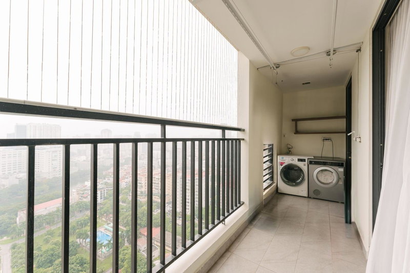 Hi-Home Suites - City view in HongKong Tower, Hanoi, Vietnam