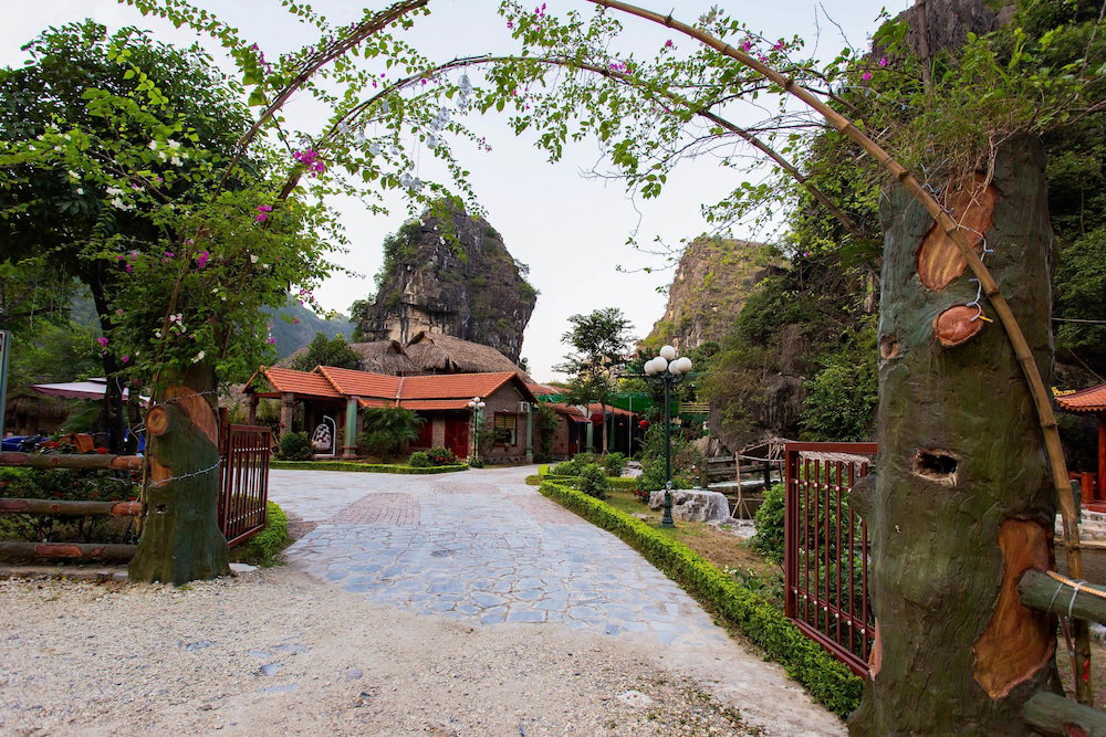Trang An Heritage Garden, Vietnam