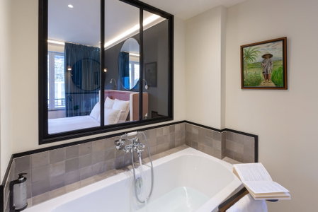 Hôtel & SPA Le Chêne Vert, Brive-la-Gaillarde, France