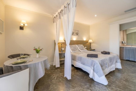 Residence Melody - Adult only, Saint-Rémy-de-Provence, France
