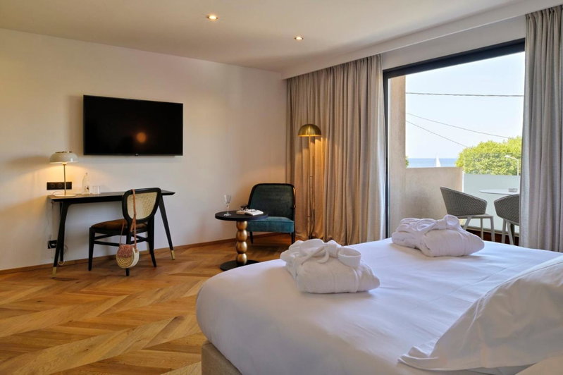 Hôtel & Spa Rocabella, LʼÎle-Rousse, France