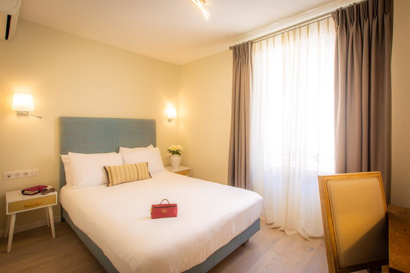 Hotel les Armoiries, Valbonne, France
