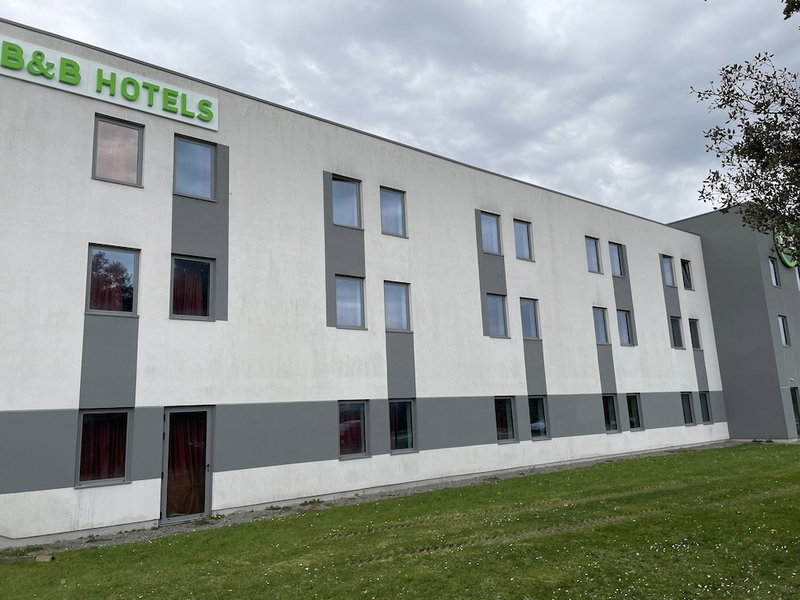B&B HOTEL Laval Ouest, Laval, France