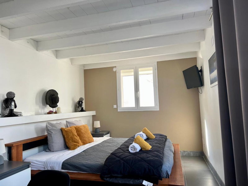 Mas La Farelle Chambre d'hote,Fitness & Salle de jeux Gratuite & SPA en supplément, Nîmes, France