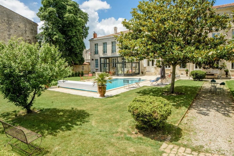 L'Esprit du 8, Rochefort, France