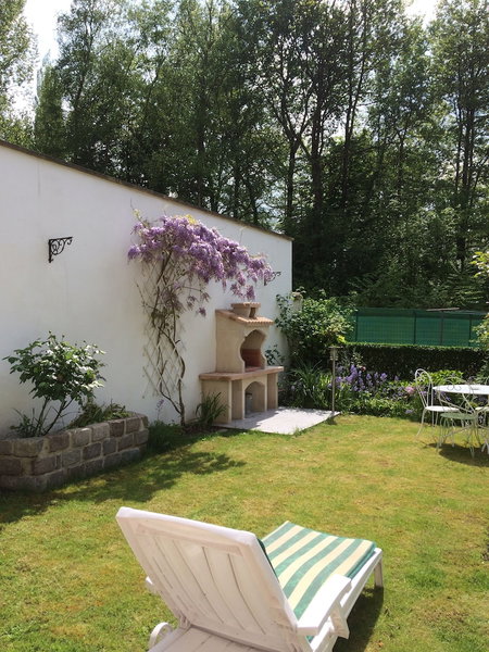 La Mansarde, Neuville-sous-Montreuil, France