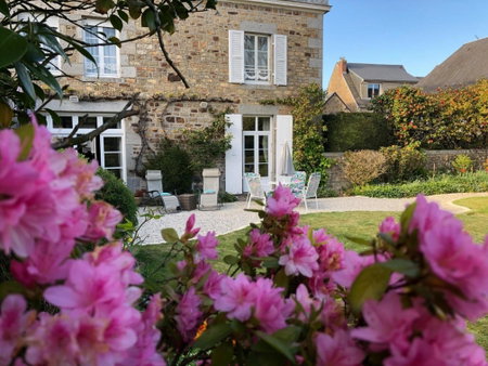 Maison d'hôtes de charme La Rose de Ducey près du Mont Saint Michel, Ducey, France