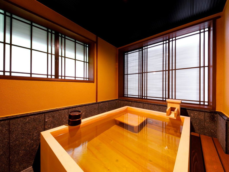 Kanazawa Yuwaku Onsen Kokarian, Kanazawa, Japan