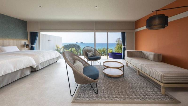 Hotel Nishinagato Resort, Takibe, Japan