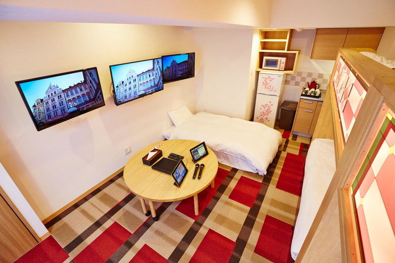 Hotel Sanrriott Kitahama, Osaka, Japan