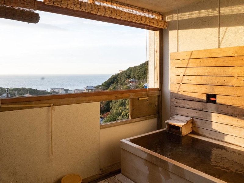 Hotel Tenzankaku Kaiyutei, Shirahama, Japan