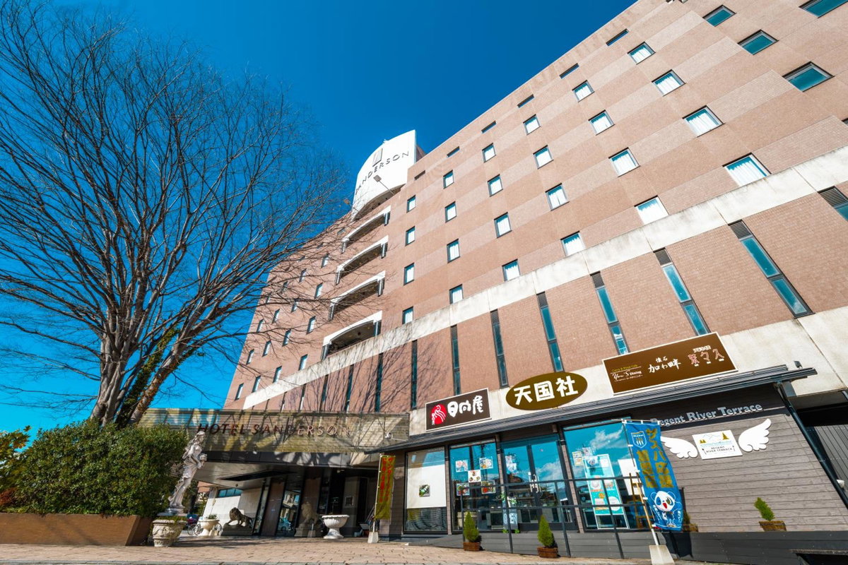 Hotel Sanderson, Japan