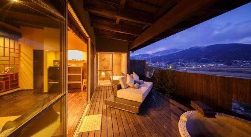 Yufuin Luxury Villa -zakuro-, Yufu, Japan