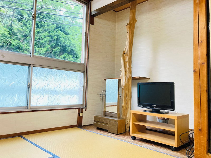 Guesthouse KAZURABASHI, Miyoshi, Japan