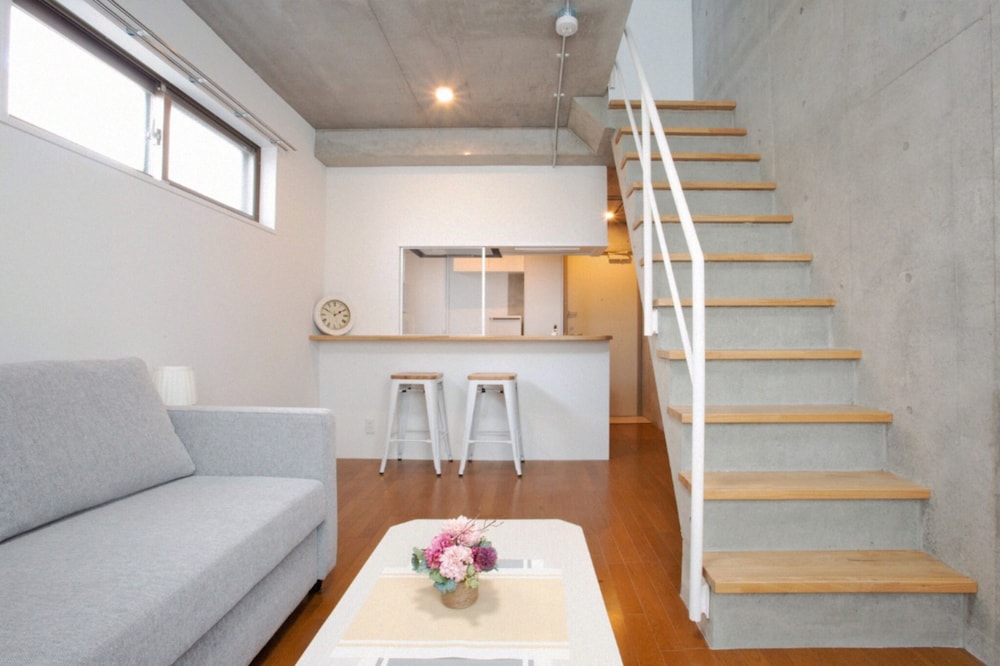 Laffitte Hirai Condominium Hotel, Japan