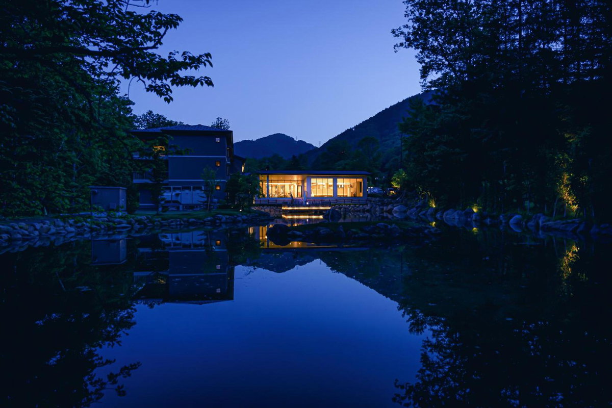 Okujozankei Onsen Kasho Gyoen, Japan