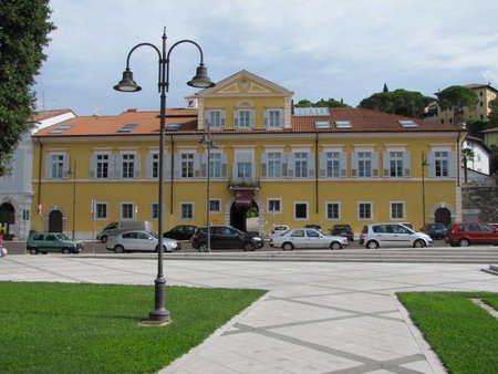 Grand Hotel Entourage - Palazzo Strassoldo, Gorizia, Italy