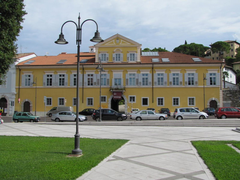 Grand Hotel Entourage - Palazzo Strassoldo, Gorizia, Italy