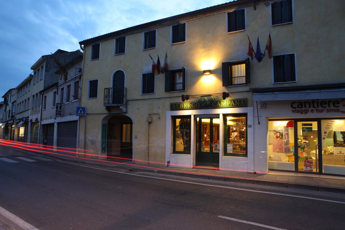 Hotel · Albergo Alla Campana, Dolo