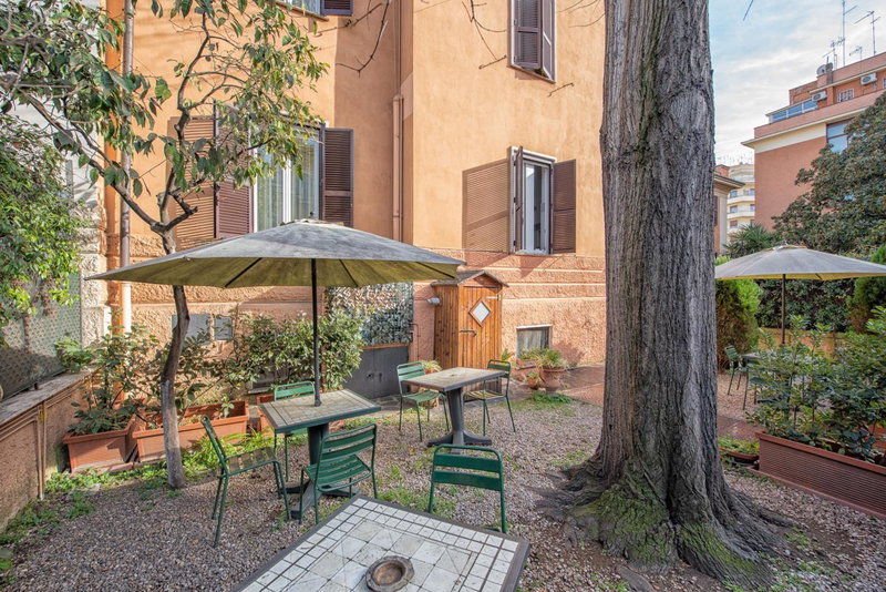 A Vinicius et Mita, Rome, Italy