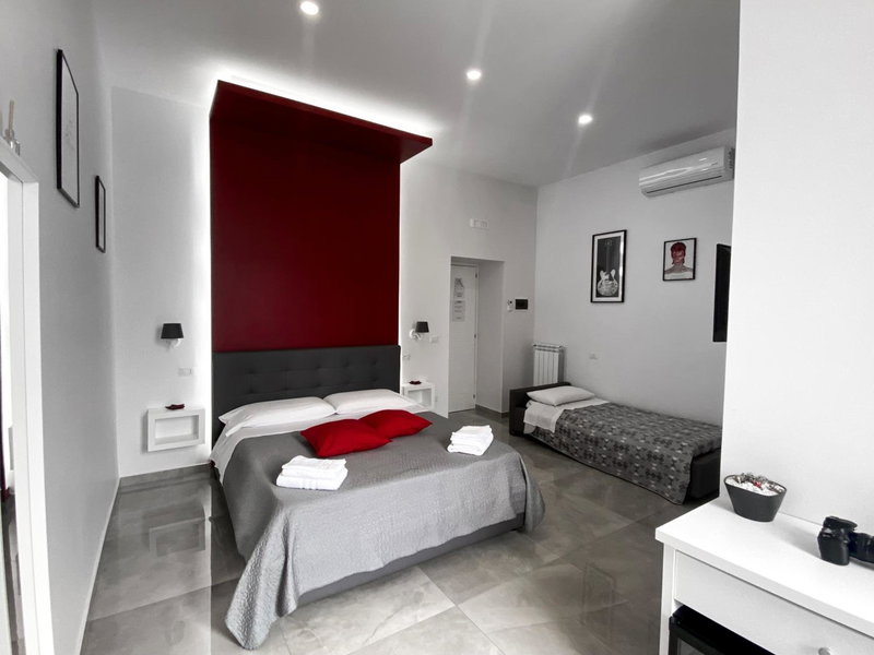 Aurora Luxury Rooms, Naples, Italy