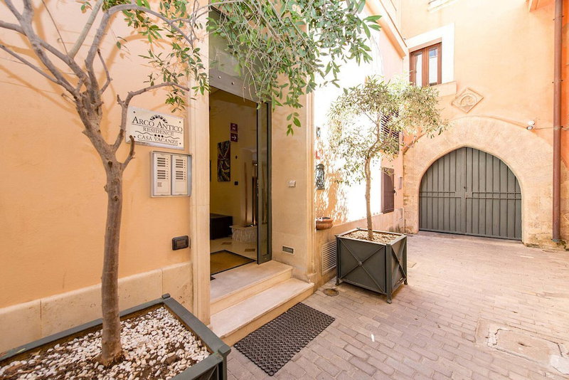 Residence Arco Antico, Syracuse, Italy