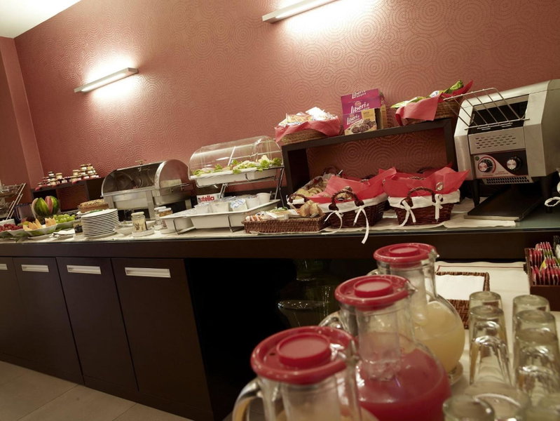 Hotel Montini Linate Airport, Peschiera Borromeo, Italy