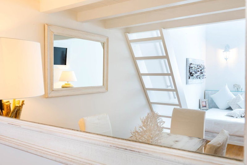 Pantheon Luxury Gold Apartment, Rome, Italy