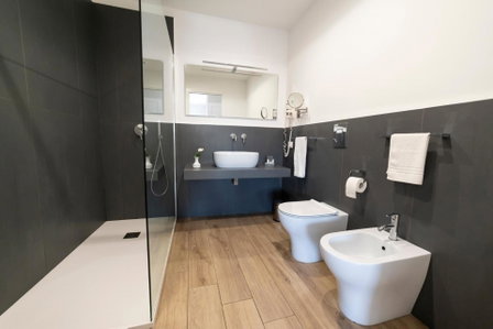 B&B Ruggero Settimo - Room & Suite, Palermo, Italy