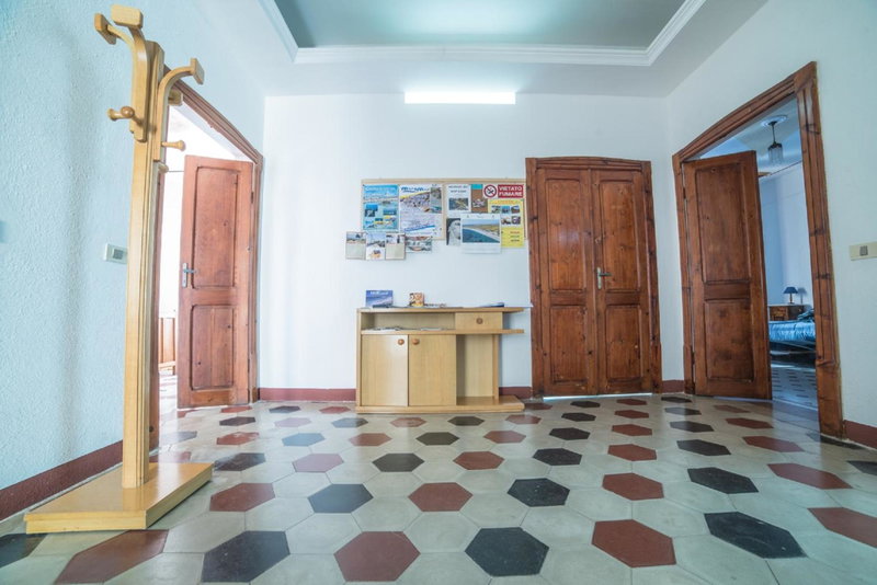 S'Apprigu B&B, Càbras, Italy