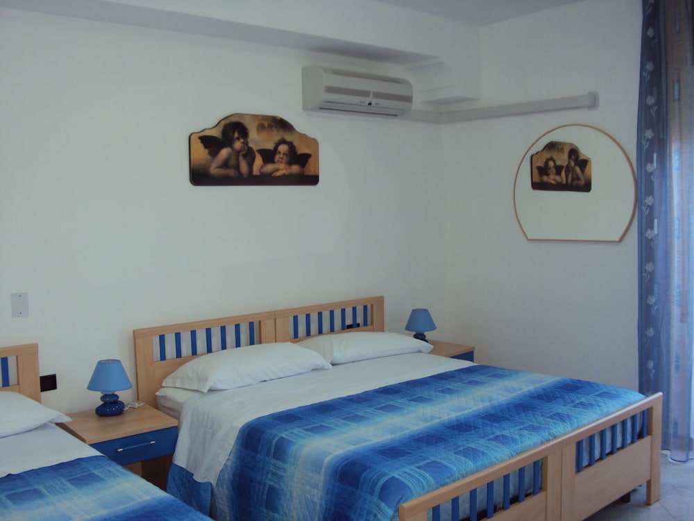 Bed and Breakfast Brezza Marina e Ristorante Shoreline, Italie