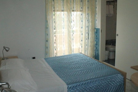 Bed and Breakfast Brezza Marina e Ristorante Shoreline, Pozzallo, Italy