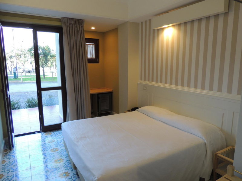 Hotel Zeus, Pompei, Italy