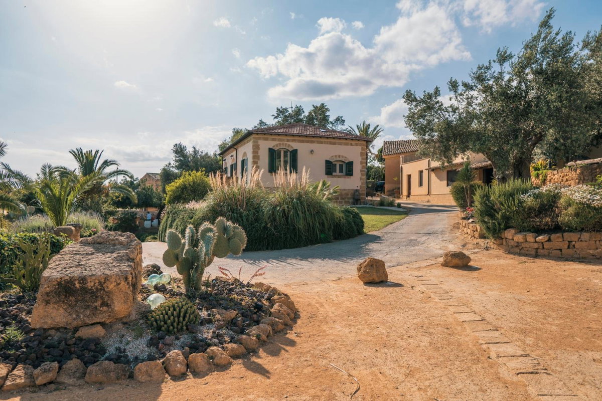 Villa La Lumia B&B Suites & Apartments, Italia