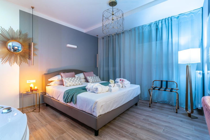 4 Star Suite SPA - Self Check-In, Bologna, Italy