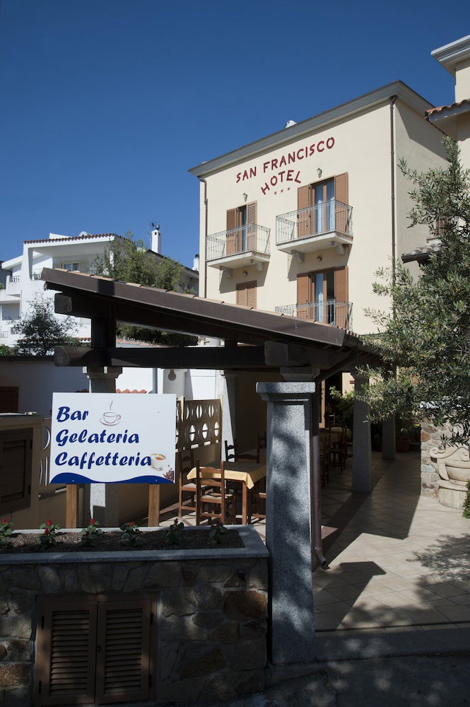 Hotel · San Francisco Hotel, Dorgali