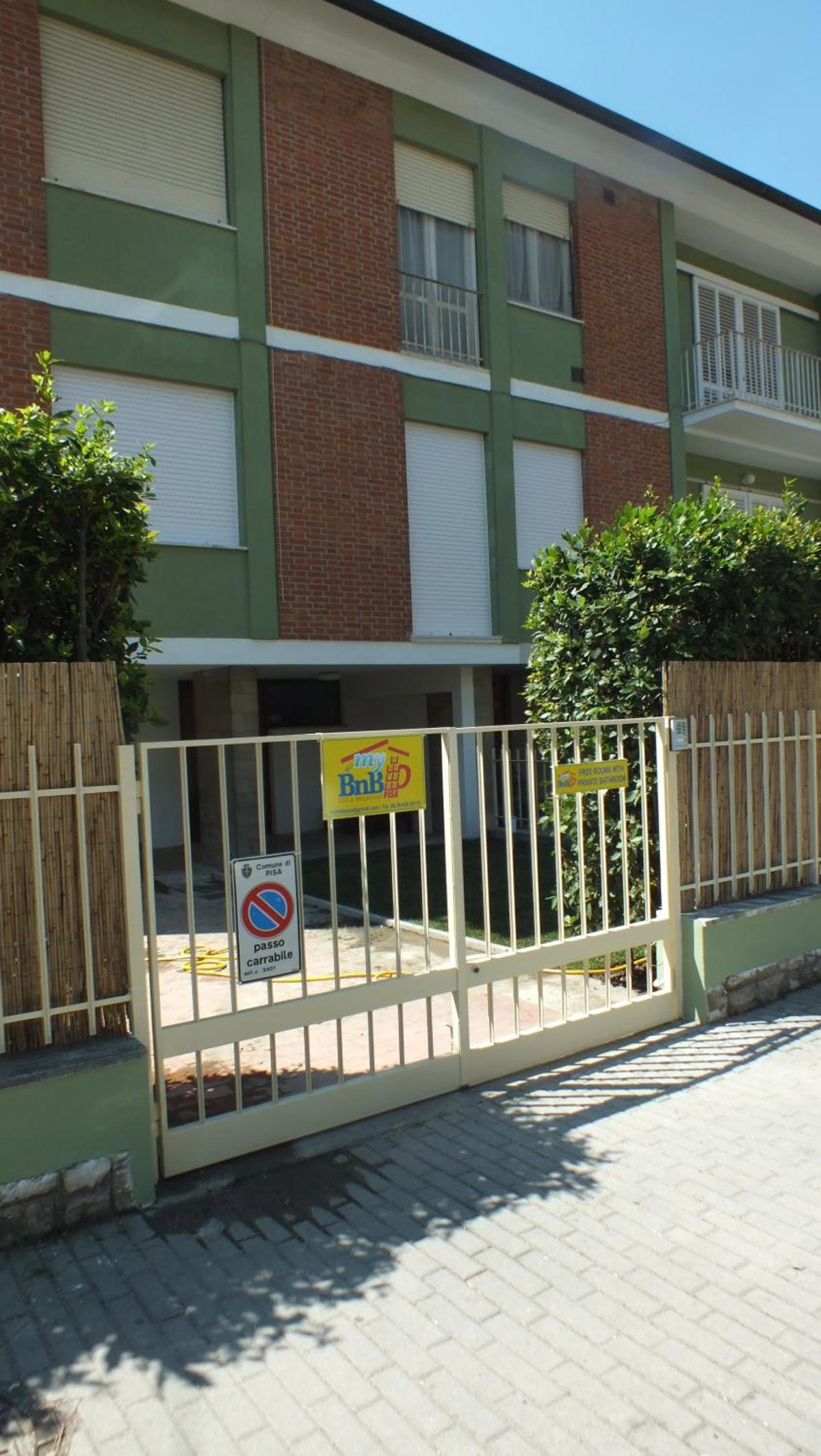 Hotel · The Green Gate - Airport Guest House, Pisa