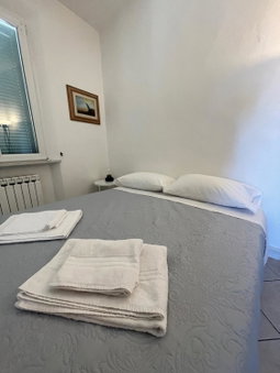 The Green Gate - Airport Guest House, Pisa, Italy