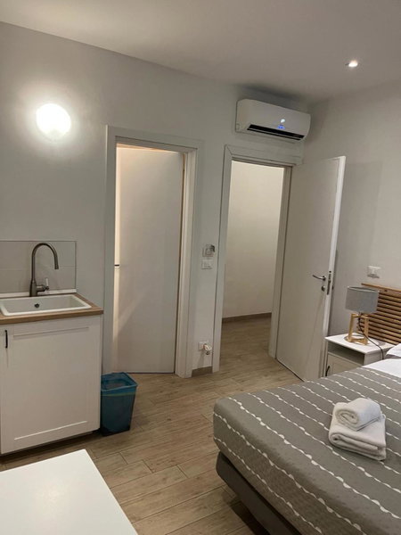 The Green Gate - Airport Guest House, Pisa, Italy