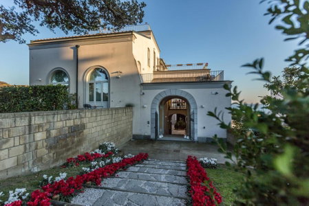 Villa Avellino Historic Residence, Pozzuoli, Italy
