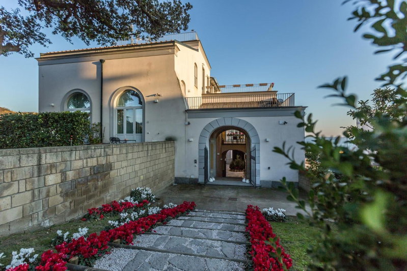Villa Avellino Historic Residence, Pozzuoli, Italy