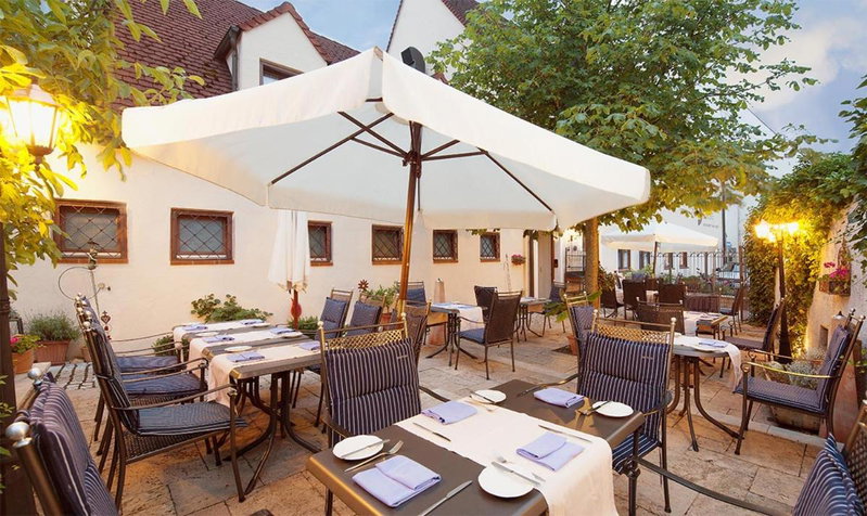 Hotel & Restaurant Zur Glocke, Höchstädt an der Donau, Germany