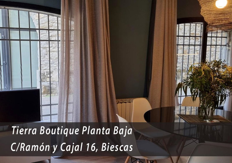 Apartamentos LCR Boutique, LCR Suites y LCR Los Valles, Biescas, Spain