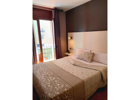 Hotel El Acebo, Jaca, Spain