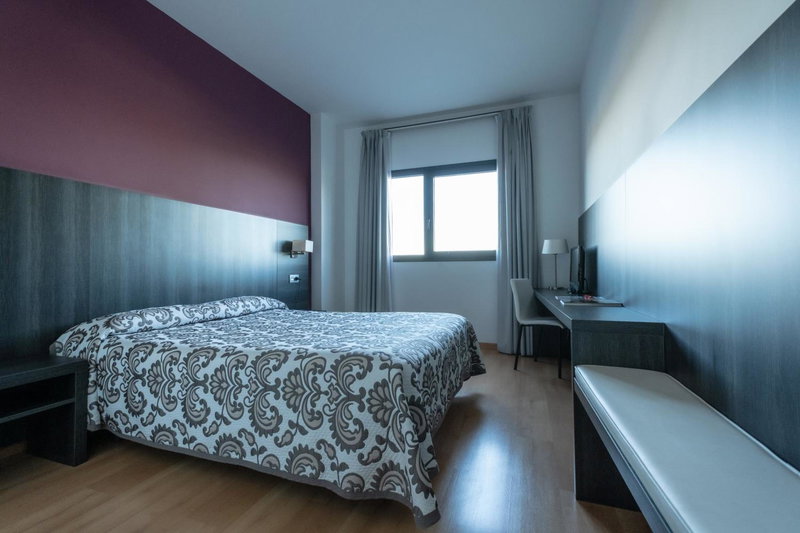 Hotel Abades Via Norte, Miranda de Ebro, Spain