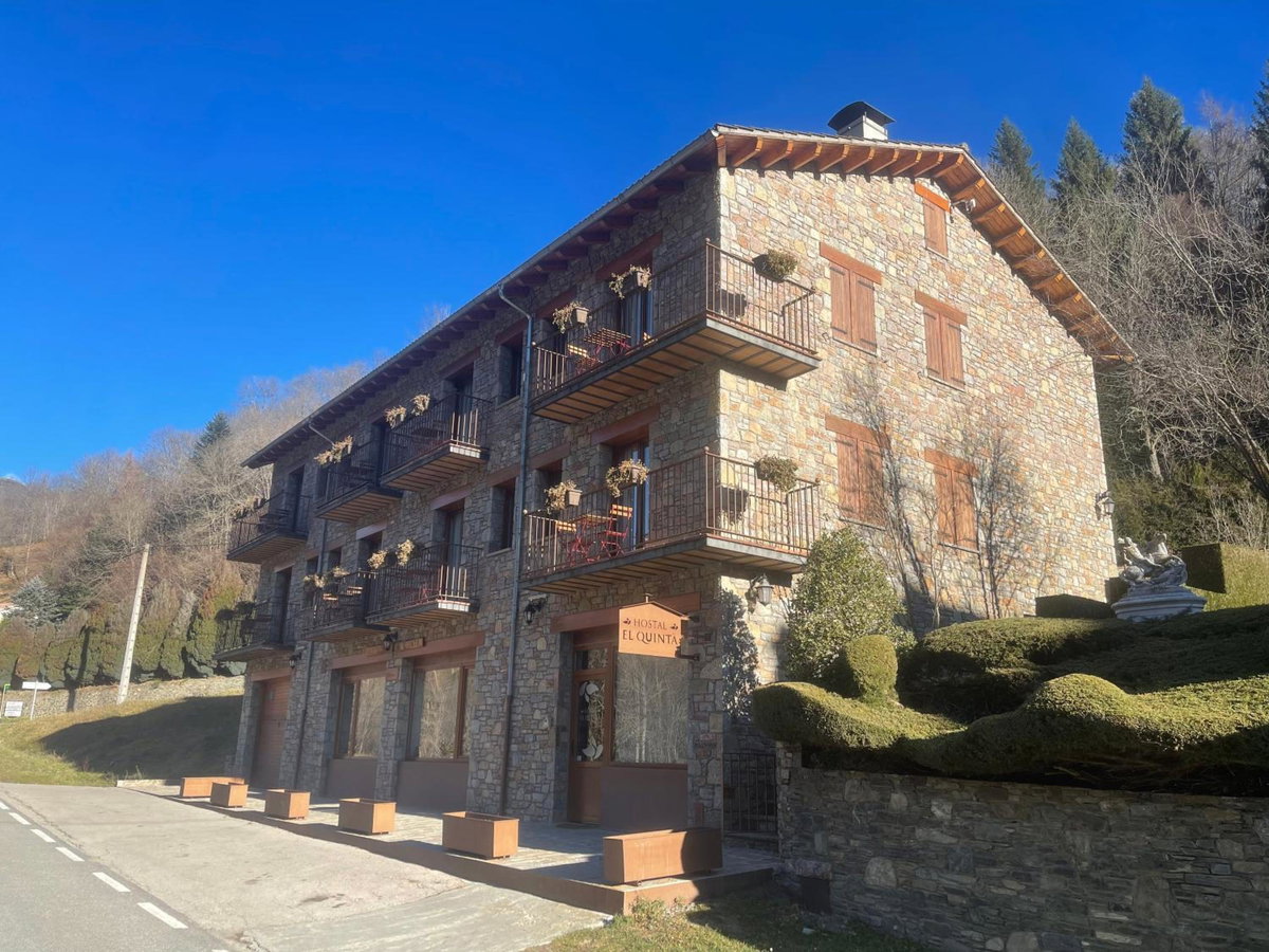 Hotel · Hostal El Quintà, Espinavell
