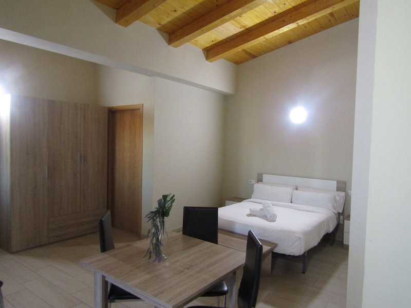 Aparthotel Giuliano, Castello d'Empuries, Spain