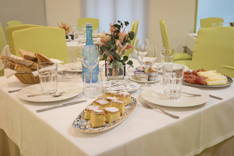 Hotel Roma, Sarria, Spain